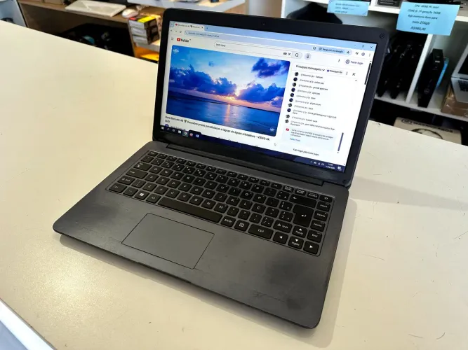 Notebook i3 de 7° geração 
