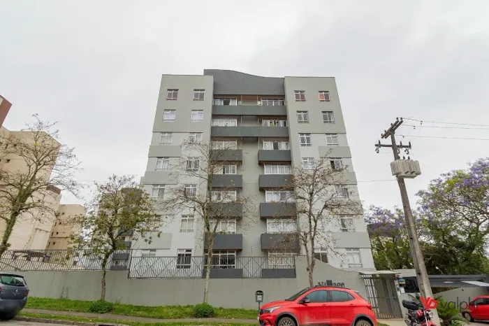 Apartamento de 03 quartos para alugar no Cabral