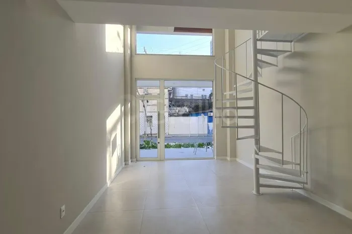 Loja de 48 m² na Beira Mar