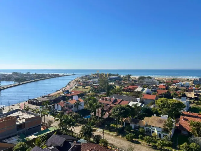 Cobertura mobiliada com piscina e vista no Residencial da Barra  Torres/RS