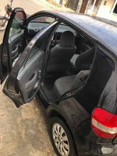 Volkswagen Fox Plus 1.0mi/ 1.0mi Total Flex 8V 4P 2007