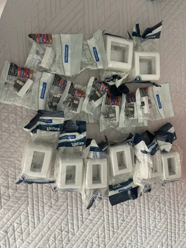 Vendo kit módulo de rede RJ45 com caixa de sobrepor Tramontina LizFlex