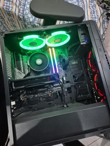 PC gamer ryzen 5 5600G 32GB RAM RX 7600