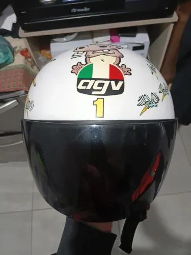 Agv perfeito estado.