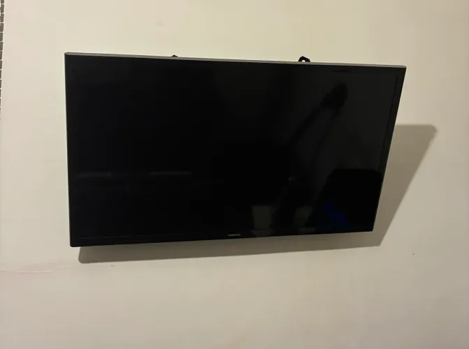 Televisão Samsung Smart 32 polegadas (1/2)