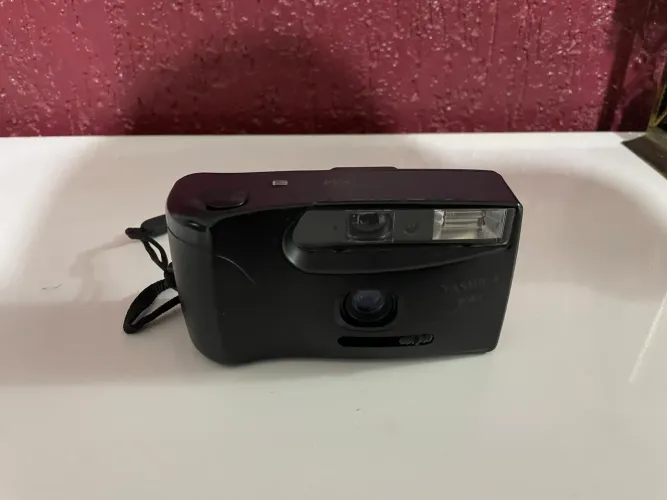 Câmera Fotográfica Yashika Ym