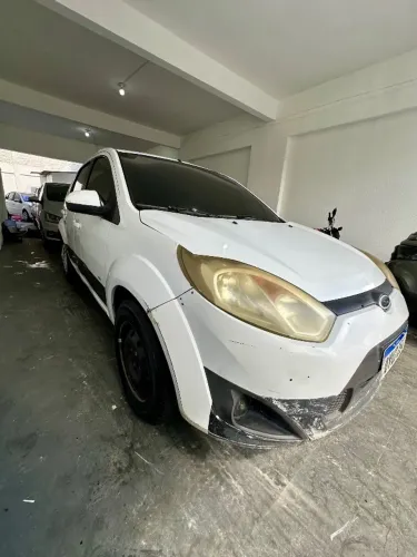 Ford Fiesta SE 1.0 8V Flex 5P 2014