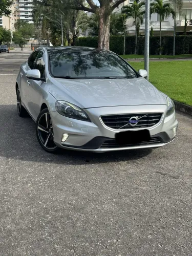 Volvo V40 T-5 R-design 2.0 Aut. 2016