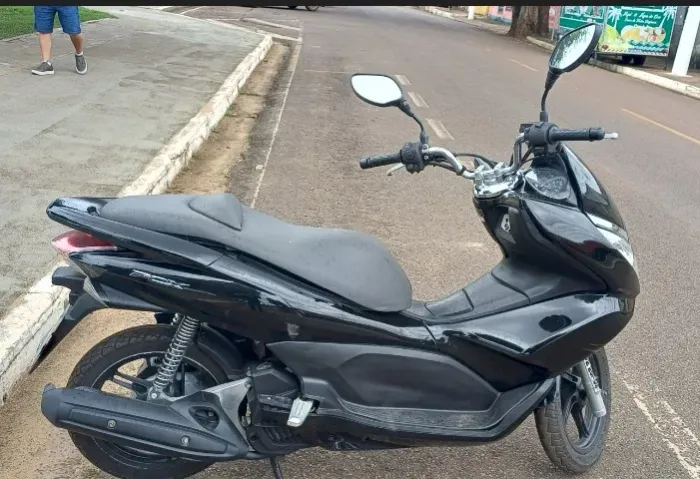 Moto pcx 150 2015 (nova) Vendo ou troca de maior cilindrada