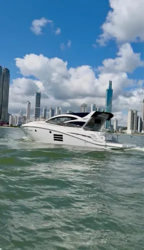 LANCHA FOCKER 420 GRAN COUPÉ 2021