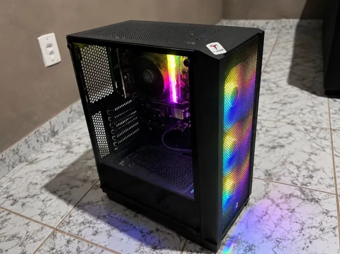 PC Gamer/Trabalho Ryzen 5 5600GT + Kit Completo - Apenas 1 ano de uso