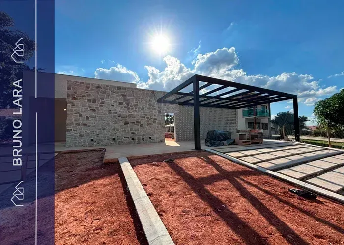 Casa à Venda no Condomínio Fazenda Mirante Igarapé/MG