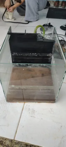 Aquário Cubo com Sump Traseiro