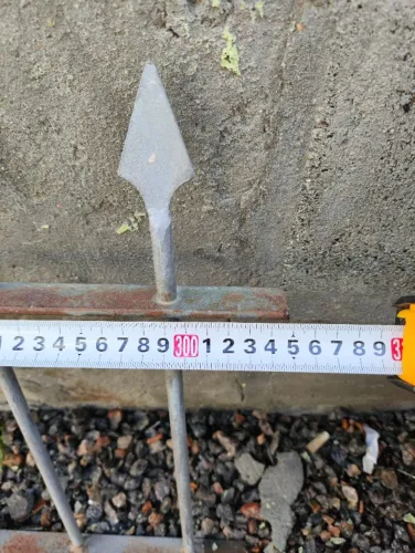 Grade de Ferro Maciço de muro metal de 305cm x 40cm reforçada barras de 10mm