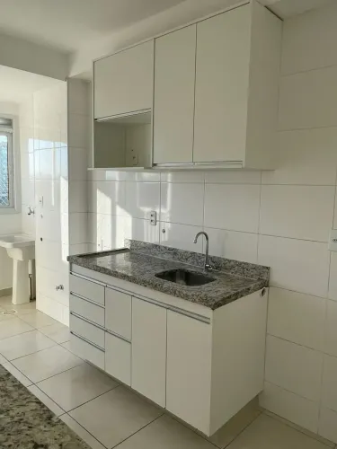 Apartamento no Condomínio Residencial Gran Vitá. Com 2 qrts, sendo 1 suíte, 1 vaga de gara