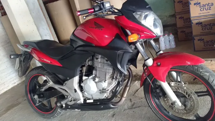 Escapamento Arashi CB300