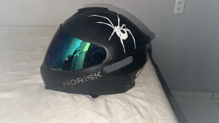 Vende-se capacete Norisk