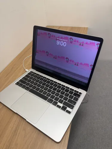 MacBook Air 13" M1 (2020)