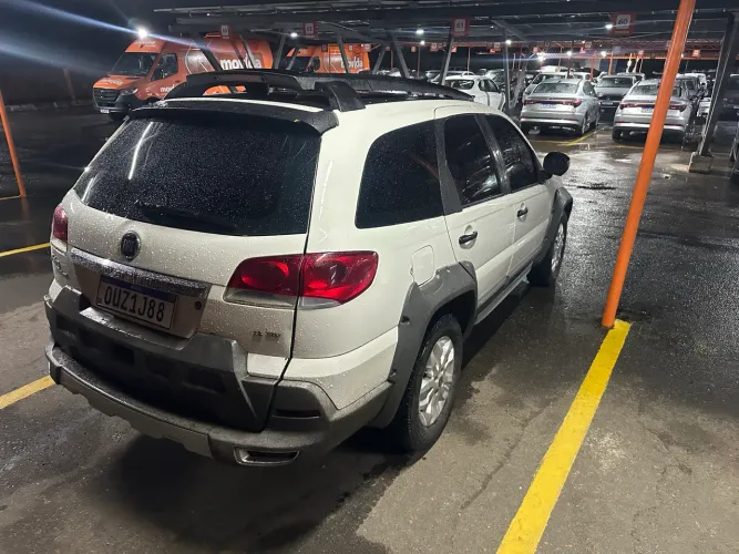 Fiat Palio Weekend Adventure Locker 1.8 Flex 2014