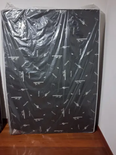 Colchão novo na embalagem