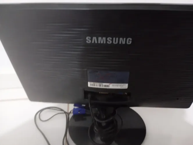 Monitor Samsung s19b300
