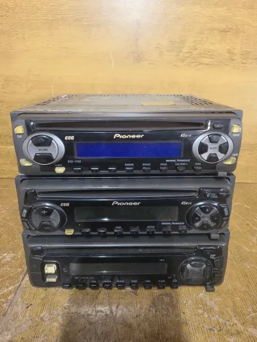 Toca Cd Pioneer, LÉIA A DESCRIÇÃO