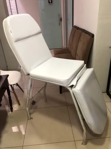 Maca Poltrona Fixa Depilação Tatuagem Massagem 3 Posições Aço Branco