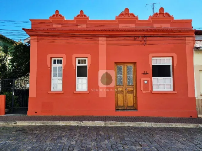 Casarão centenário impecável totalmente reformado à venda, 238 m² por R$ 2.500.000 - Centr