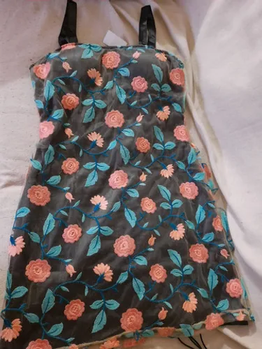 Vestido Tam. G. Marca Pimenta Roxa, 60,00 novo