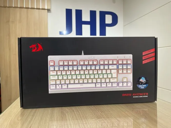 Teclado mecânico gamer Redragon DARK AVANGER, Lunar White - Até 12x sem juros