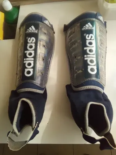 Tornozeleria/caneleira para Futebol Adidas