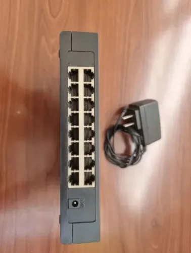 Switch de mesa de 16-Portas 10/100Mbps