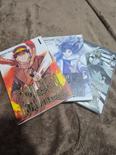 Mangá Golden Kamuy Volumes 1, 2 e 3 