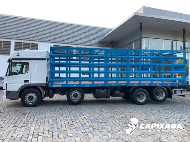 Carroceria bitruck gaiola transporte de gás 704 botijão P13