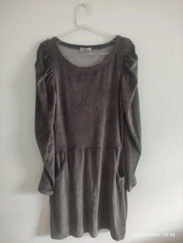 Vestido Veludo Manga Longa