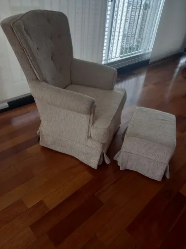 Poltrona para amamentação 