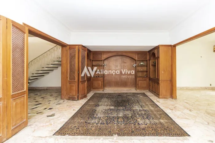 Urca | Casa 4 quartos, sendo 1 suite