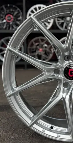 rodas Gisa Firenze Light aro 19 tala 8.5 furação 5x114