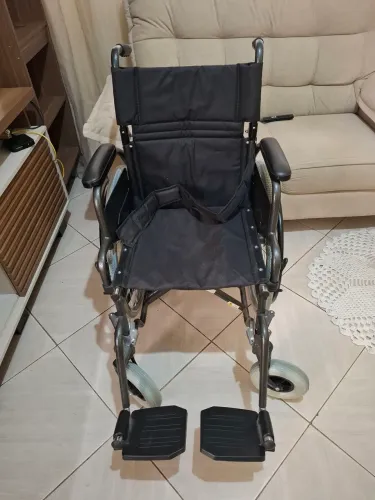 Cadeira de Rodas Dobrável Dellamed