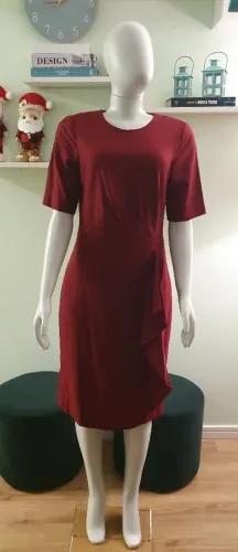 Vestido Vermelho Risca de Giz com Detalhe Drapeado - P. A Concept