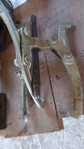 Saca polias três garras 