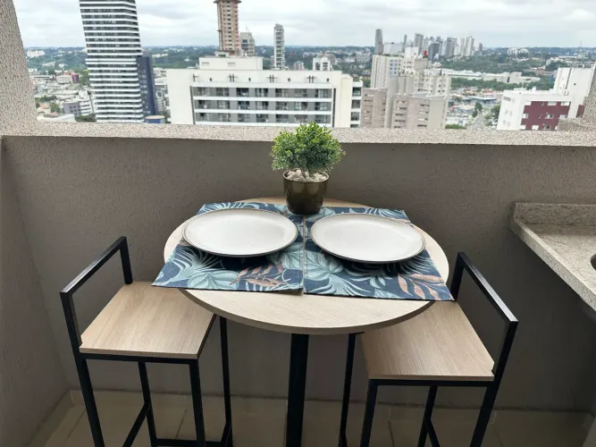 Mesa externa e interna estilo industrial