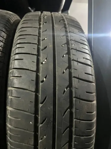 Pneu 185/65/15 Bridgestone  87% Vida util