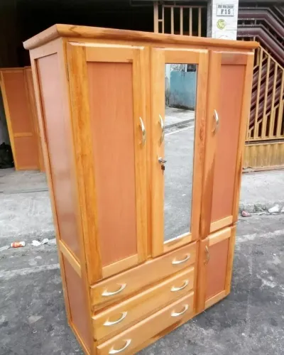 GUARDA ROUPA DE 3 PORTAS NOVO