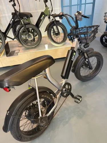 CRUISER / RESTAURADA / BATERIA NOVA