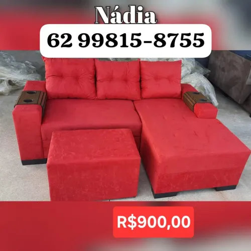 Sofá de chaise vermelho com puff - Nadia