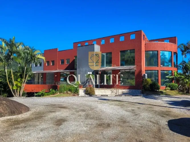 Prédio Comercial à Venda R$3.600.000,00 - Rod. SC 401 - 941 m2 privativos