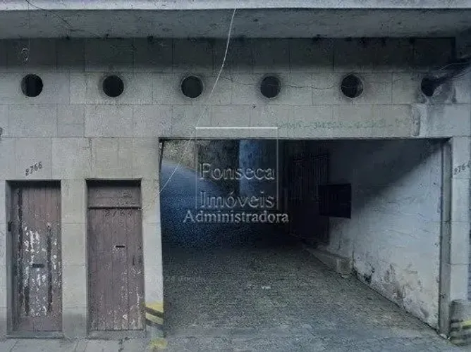 PETRóPOLIS - Terreno Padrão - Centro