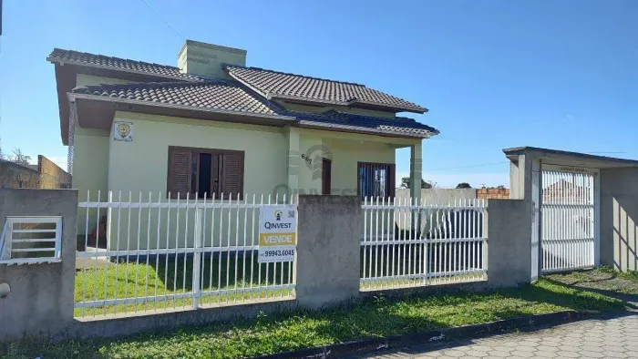 Casa à Venda no bairro Polícia Rodoviária - Araranguá/SC