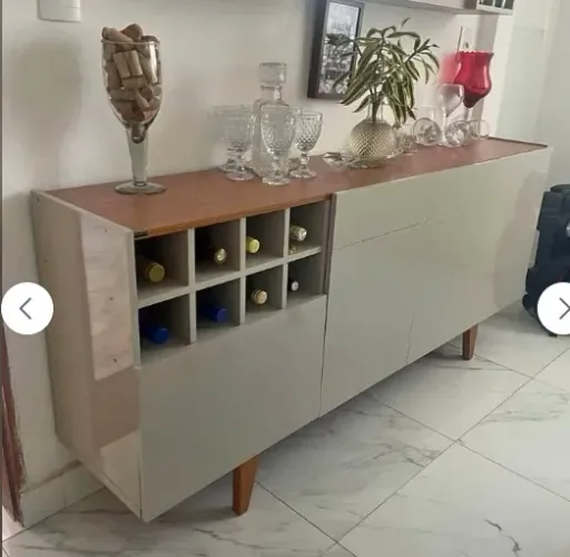 Buffet com Adega para Vinho - Novo